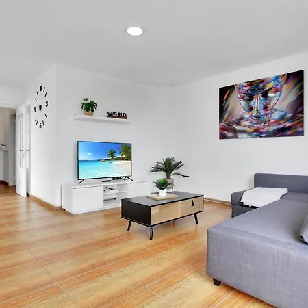 Monte Mar, Adeje, New 2 Bedroom Apartment, City Center أذيخي